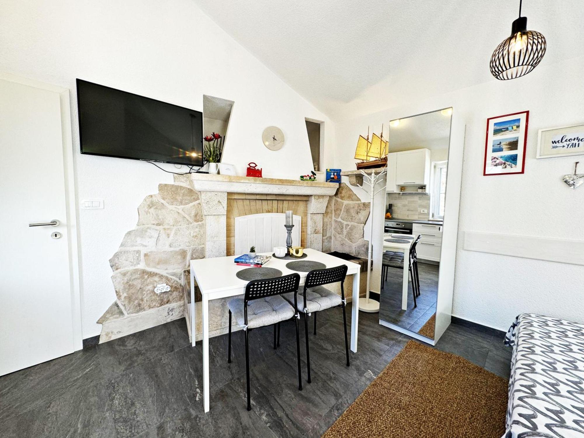 Studio Apartment Matoni Postira Dış mekan fotoğraf