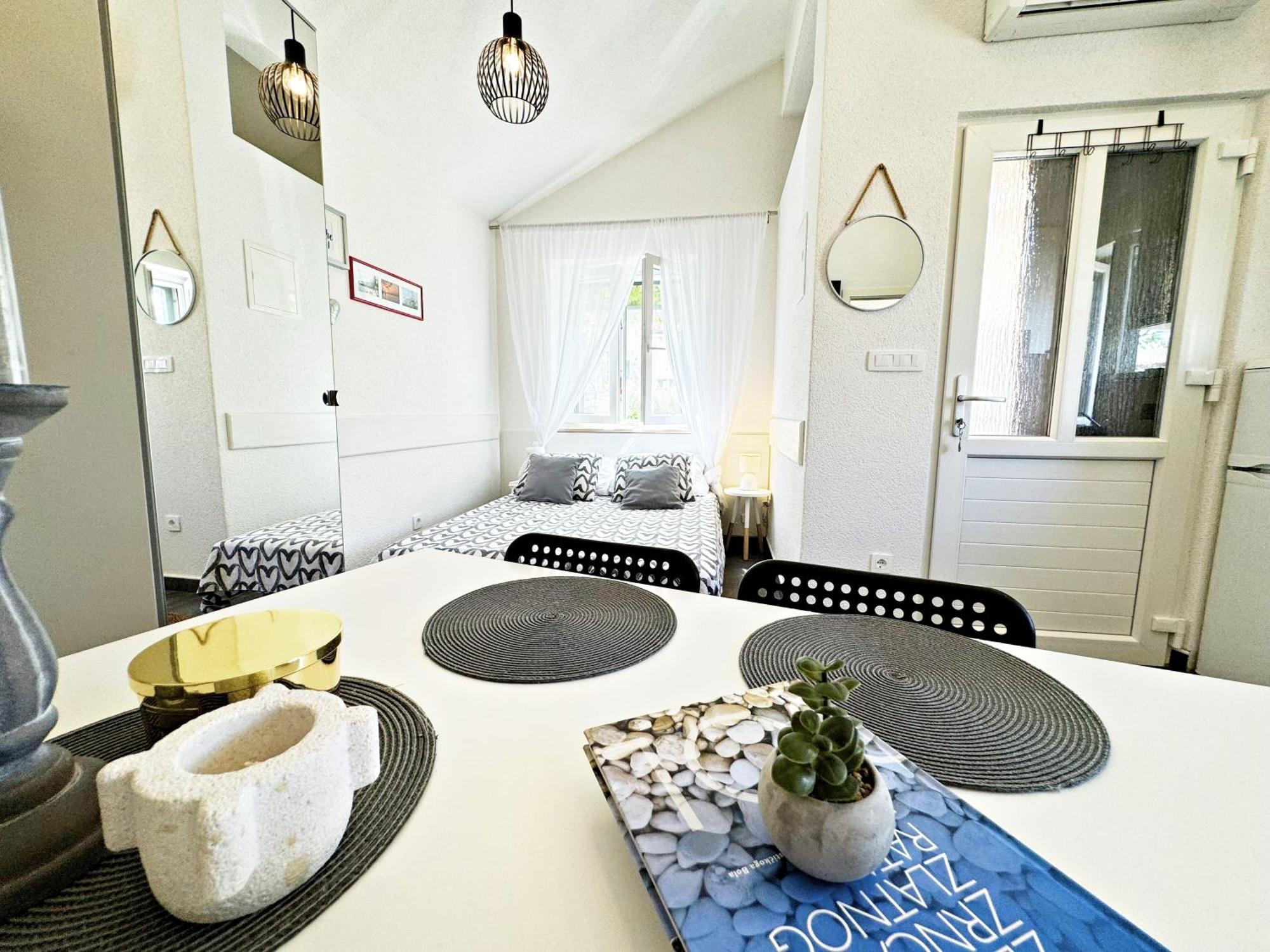 Studio Apartment Matoni Postira Dış mekan fotoğraf
