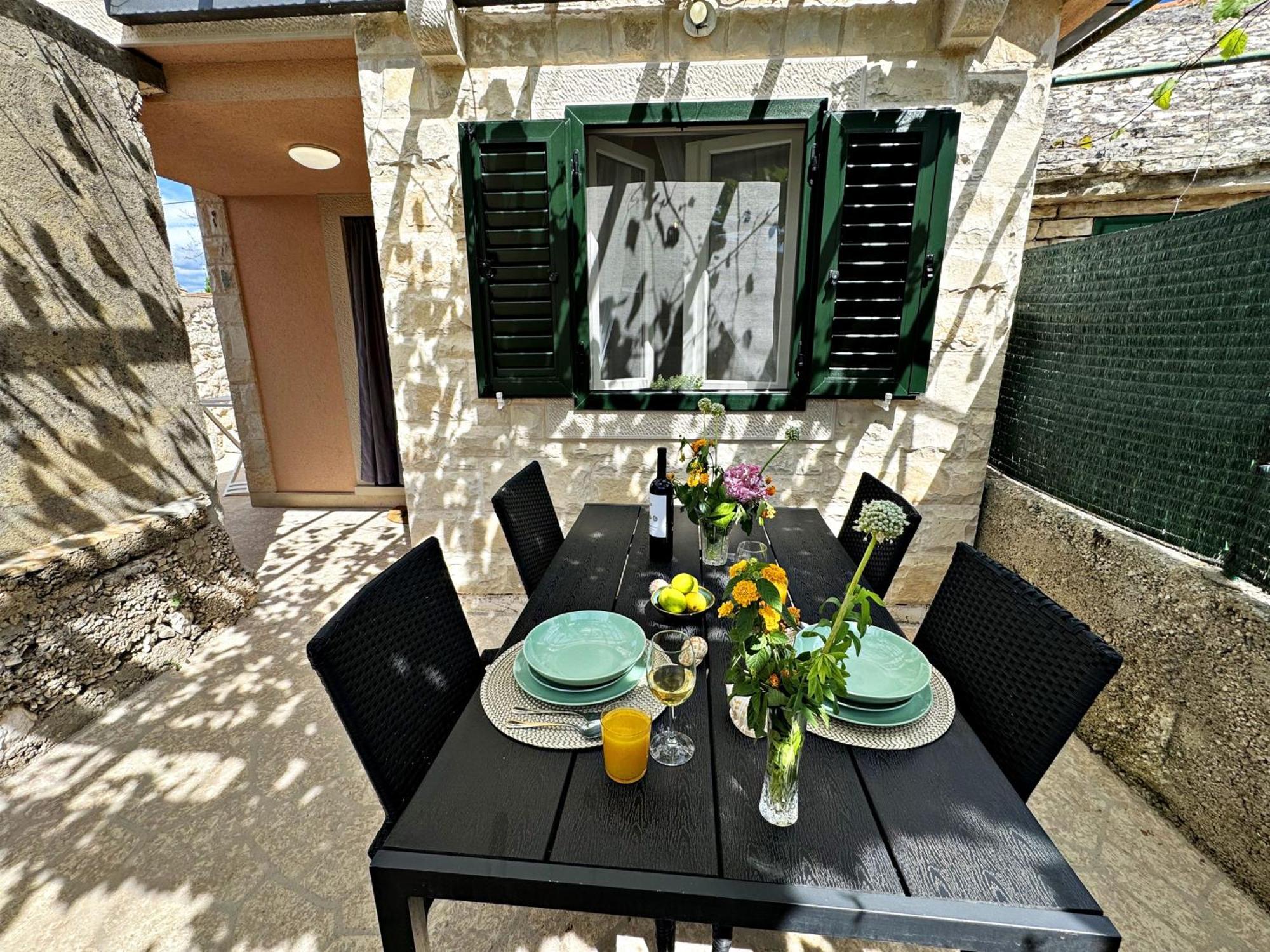 Studio Apartment Matoni Postira Dış mekan fotoğraf